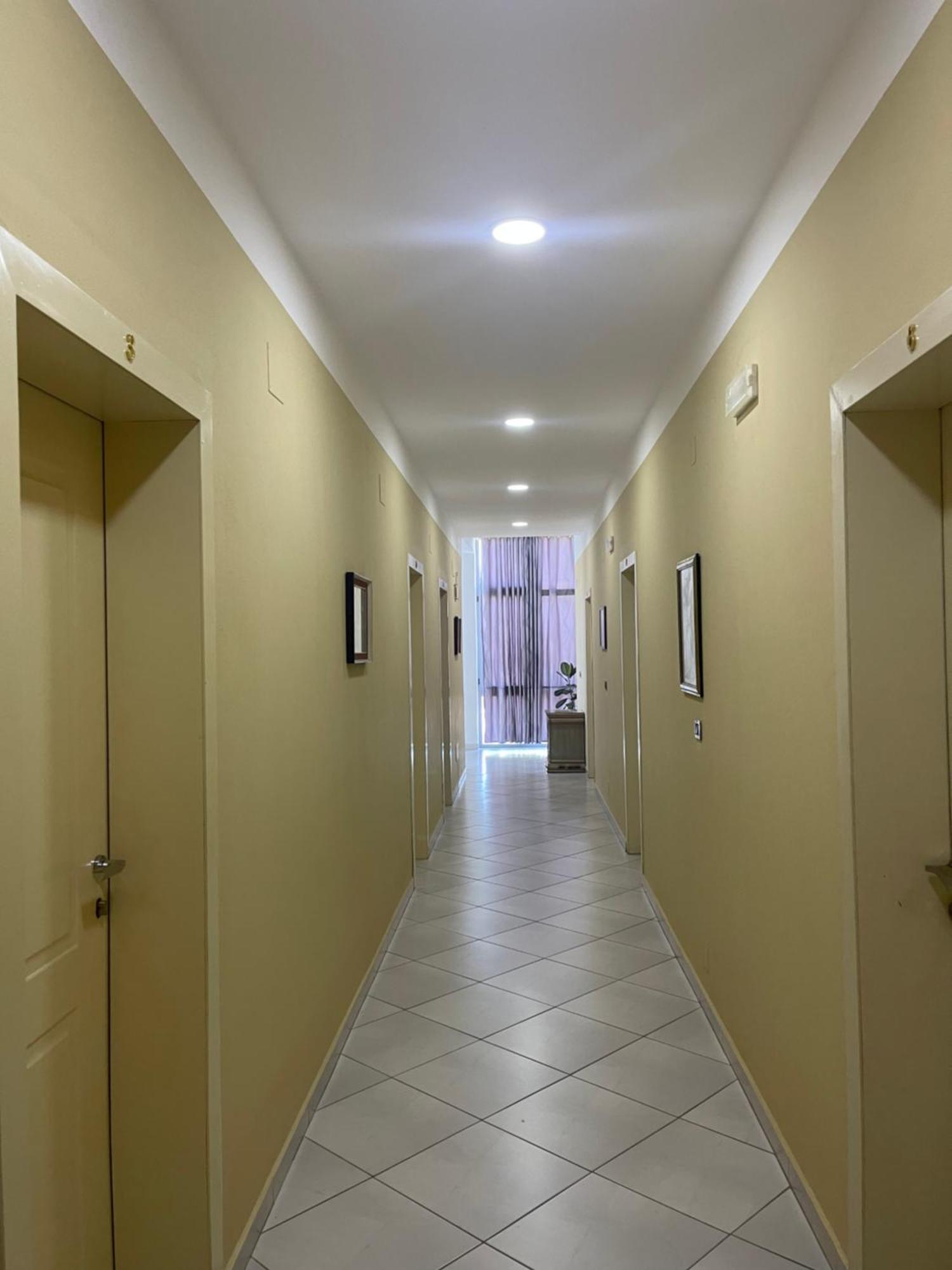 Hotel Latifi Gramsh Екстер'єр фото