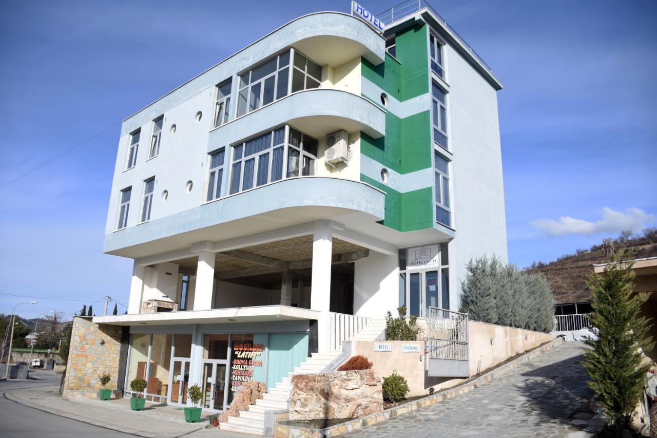 Hotel Latifi Gramsh Екстер'єр фото